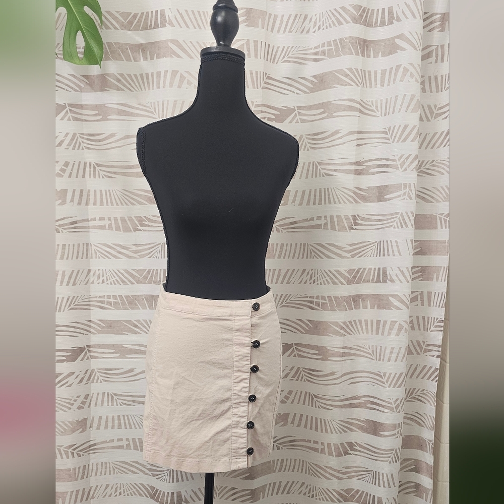 Forever 21 Button-Accent Cream Skirt - Picture 2 of 3